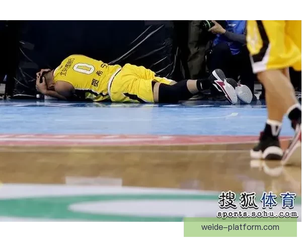 J1联赛第十六轮停赛名单公布佐佐木辉大遭两场禁赛